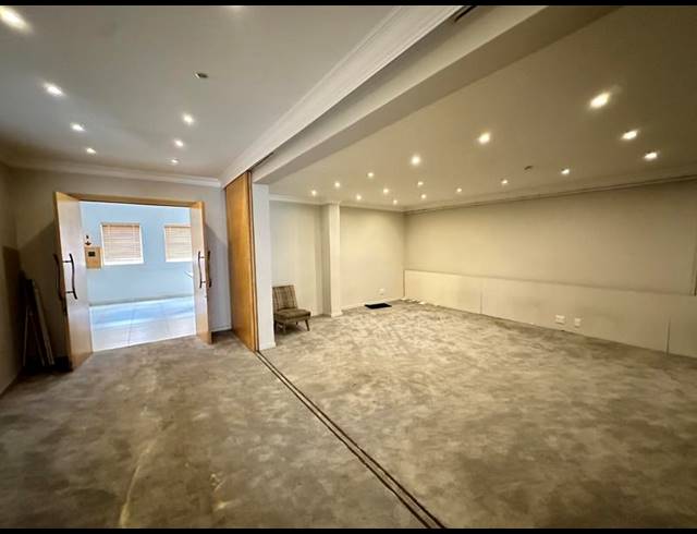 BUSINESS PROPERTY TO RENT IN MONUMENT PARK EXT